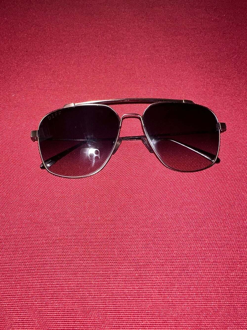 No.78 DIFF Eyewear Atlas Aviator Sunglasses Gradient Black Lens Metal Frame